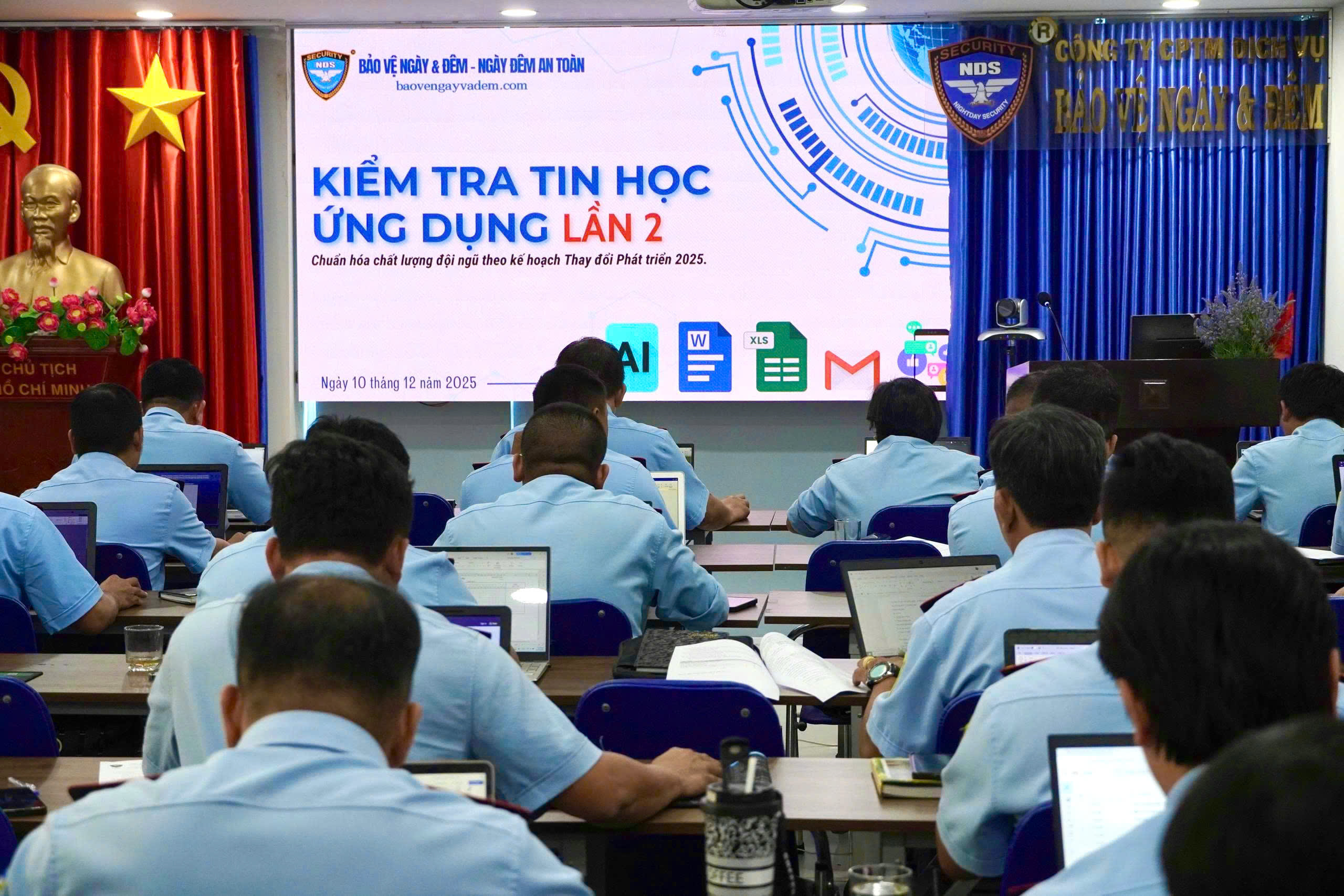 ỨNG DỤNG CÔNG NGHỆ – CHUẨN HÓA ĐỘI NGŨ ĐỘI TRƯỞNG